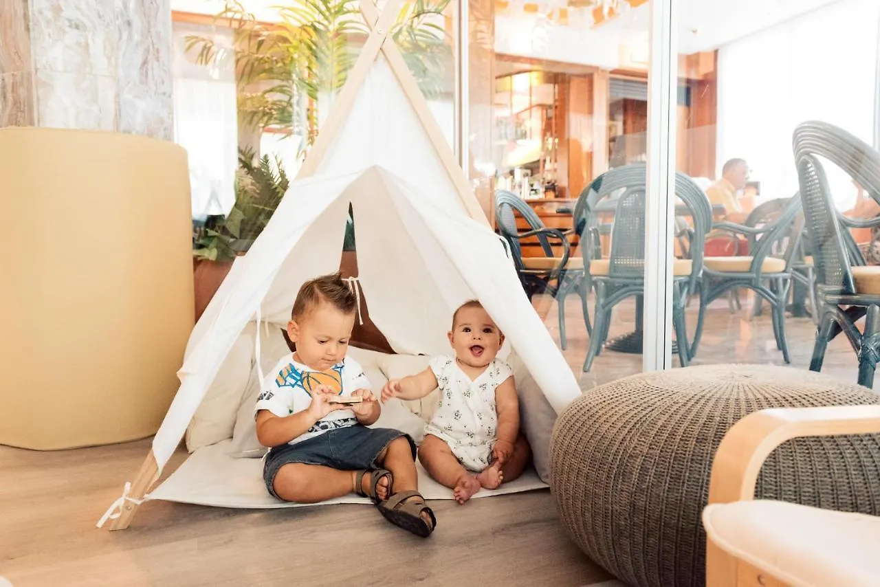 Hotel Brioni Mare Lido di Jesolo 4*,  Italy